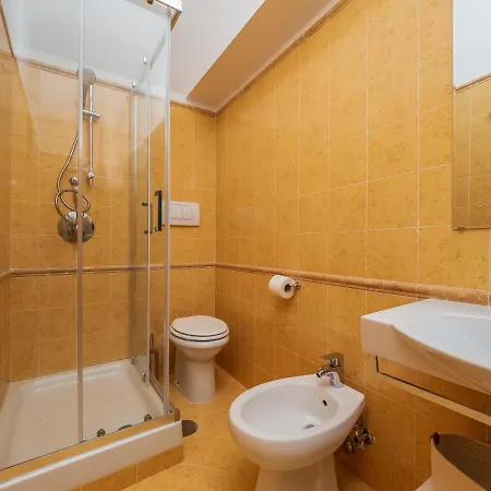 Palazzo Russo - De Vivo Realty Apartment *