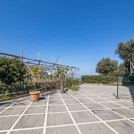 Palazzo Russo - De Vivo Realty Apartment *