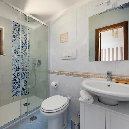 Palazzo Russo - De Vivo Realty Apartment *